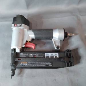 lot 34748 image: PORTER CABLE NAIL GUN MODEL NO. BN200SB