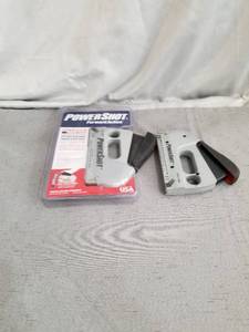 lot 37344 image: LOT OF POWER SHOT STAPLER GUN