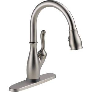 lot 34840 image: Delta Leland Single Handle Pull-Down Kitchen Faucet in Spotshield Stainless 9178T-SP-DST