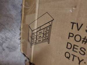 lot 8938 image: TV Stand 