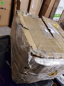 lot 8948 image: Chair 