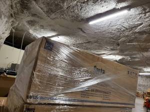 lot 8967 image: Sorta Dream Convertibles Sit. Sleep. Recline ( Box 2 Of 2)