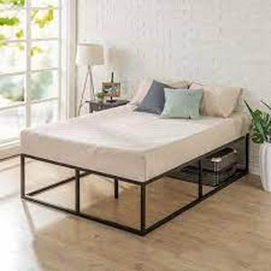 lot 8975 image: Zinus Joseph 18 Platforma Bed Frame & Mattress Foundation, Queen
