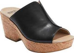 lot 56496 image: Womens Earth Leather Slide Heeled Sandals (Khaya Kiki, Size 9M)