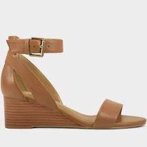 lot 56529 image: Womens Aerosoles Wedge Ankle-Strap Sandals (Appreciate, Size 70)