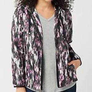 lot 56830 image: Isaac Mizrahi Live SOHO Printed Zip-Front Jacket (Black, X-Large)