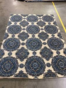 lot 56934 image: Blue Tan Pattern 5 x 7 Area Rug