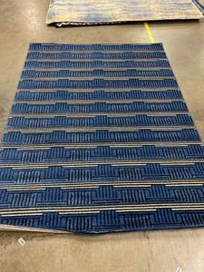 lot 56952 image: Blue Pattern 5 x 7 Area Rug