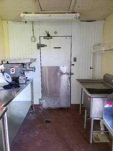 lot 22001 image: International Cold Storage Cooler IC99