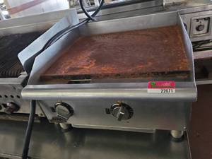 lot 22071 image: APW Wyott Flat Top Grill 24in