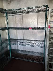 lot 22082 image: 6ft Green Metro Rack