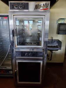 lot 22100 image: Nu-Vu Oven UB-E55