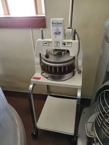 lot 22107 image: Dutchess Bakers Machinery Model BMIH