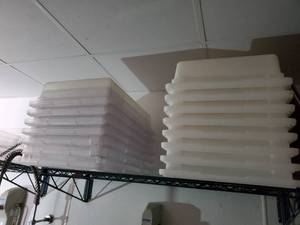 lot 22121 image: Plastic Bins