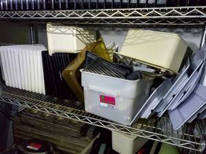 lot 22162 image: Assorted Inset Pans, Kitchen Utensils