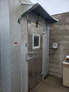 lot 22166 image: Stand Alone Walk In Freezer