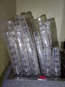 lot 22182 image: Assorted Plastic Cups