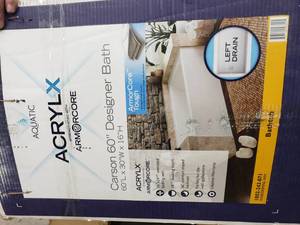 lot 16600 image: aquatic Arm RCORE white tub
