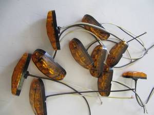 lot 1652 image: 10 New Amber LED clearance  marker lights