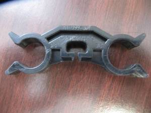 lot 1670 image: M&F components 38 1-099-001 clips for air lines, fuel lines, &  wiring
