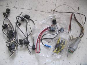 lot 1696 image: Misc.  2 & 3 prong  connectors