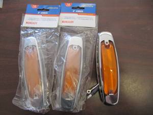 lot 1698 image: 3 NEW With 12 Led Lights  6 Amber Clearance Marker