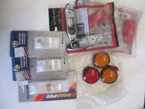lot 1704 image: Misc, NEW car truck & trailer lights