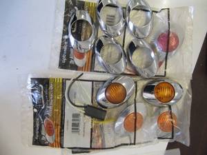 lot 1705 image: 5 Accent marker led lights includes 4 NEW & 5 NEW 3 bullet bezels