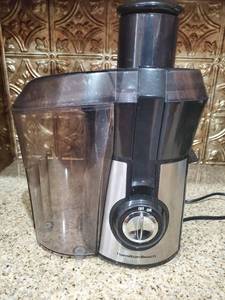 lot 3001 image: Hamilton Beach Juice Extractor . Tested and Working