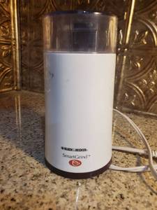 lot 3007 image: Black and Decker Smart Grinder. Coffee Grinder