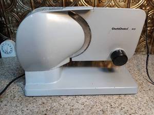 lot 3015 image: Chefs Choice 610 Meat Slicer