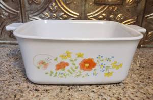 lot 3024 image: Corning Ware Casserole Dish with Butterfly and Floral Design 7x5x3 Inch P-4-B