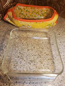 lot 3029 image: Lot of 2 Casserole Dishes. 1 Anchor Hocking with Sleeve 1.5 QT. and 1 Fire King 8Inch