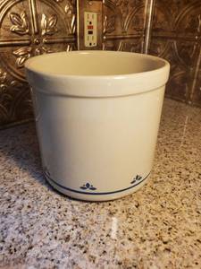 lot 3033 image: Ceramic Pot or Kitchen Organizer with Blue Stripe and Flowers