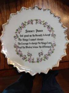 lot 3069 image: Vintage Serenity Prayer Decorative Plate