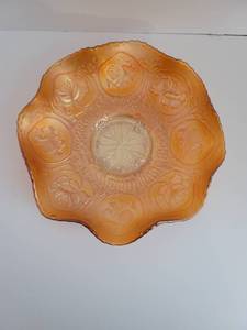 lot 253 image: Fenton Glass 1911 Marigold Carnival Dragon and Lotus Bowl