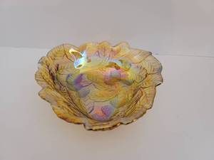 lot 273 image: Beautiful Amber Carnival Glass 7 inch SnackCandy Serving Dish with Berries & leaves