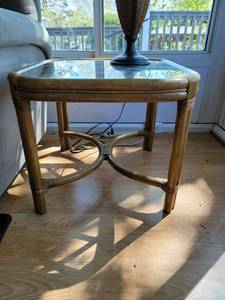 lot 13 image: Vintage Rattan Bamboo Side Table