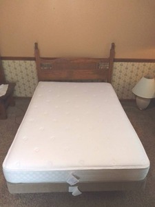 lot 455 image: Full Size Sealy Posturepedic Ceremony Mattress Box Springs and Headboard