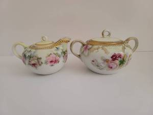lot 2518 image: P.K Silesia Cream and Sugar