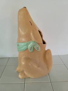 lot 3530 image: Ceramic Wolf Fireplace Match Stick Holder - Small Chip on Toe