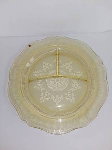 lot 3537 image: Federal Depression Glass Amber Grill Plate