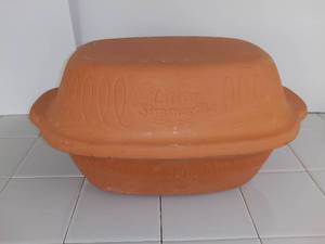 lot 3708 image: Litton Simmer Pot Terra Cotta Dutch Oven