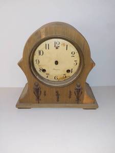 lot 4002 image: Vintage Sessions Mantel Clock