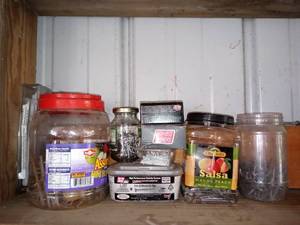 lot 1605 image: Lot Of Assorted Screws Nails Etc