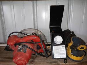 lot 1609 image: Lot Of 3 Power Tools Dewalt Hand Sander,Black&Decker Circular Saw
