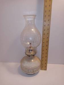 lot 2548 image: A Lovely Home Sweet Home Kaadan Oil Lamp