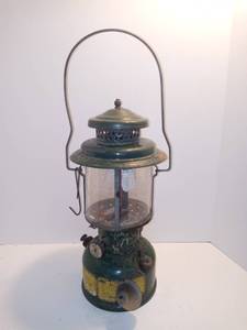 lot 2550 image: Vintage Coleman Lantern With Original Pyrex Glass And Pieces