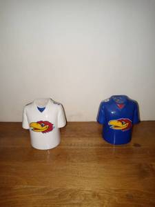 lot 2630 image: Lot Of 2 Kansas Jayhawks Dalt And Pepper Shakers