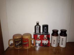 lot 2635 image: Lot Of 4 Pair Salt Pepper Shakers